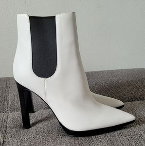 SALE. SALE. MICHAEL KORS white and black leather bootie black heel